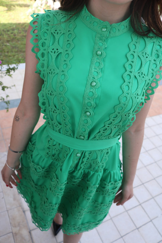 Vestito verde con trafori